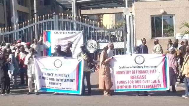 Military Retirees Protest Unpaid Entitlements, Shut Down Finance Ministry